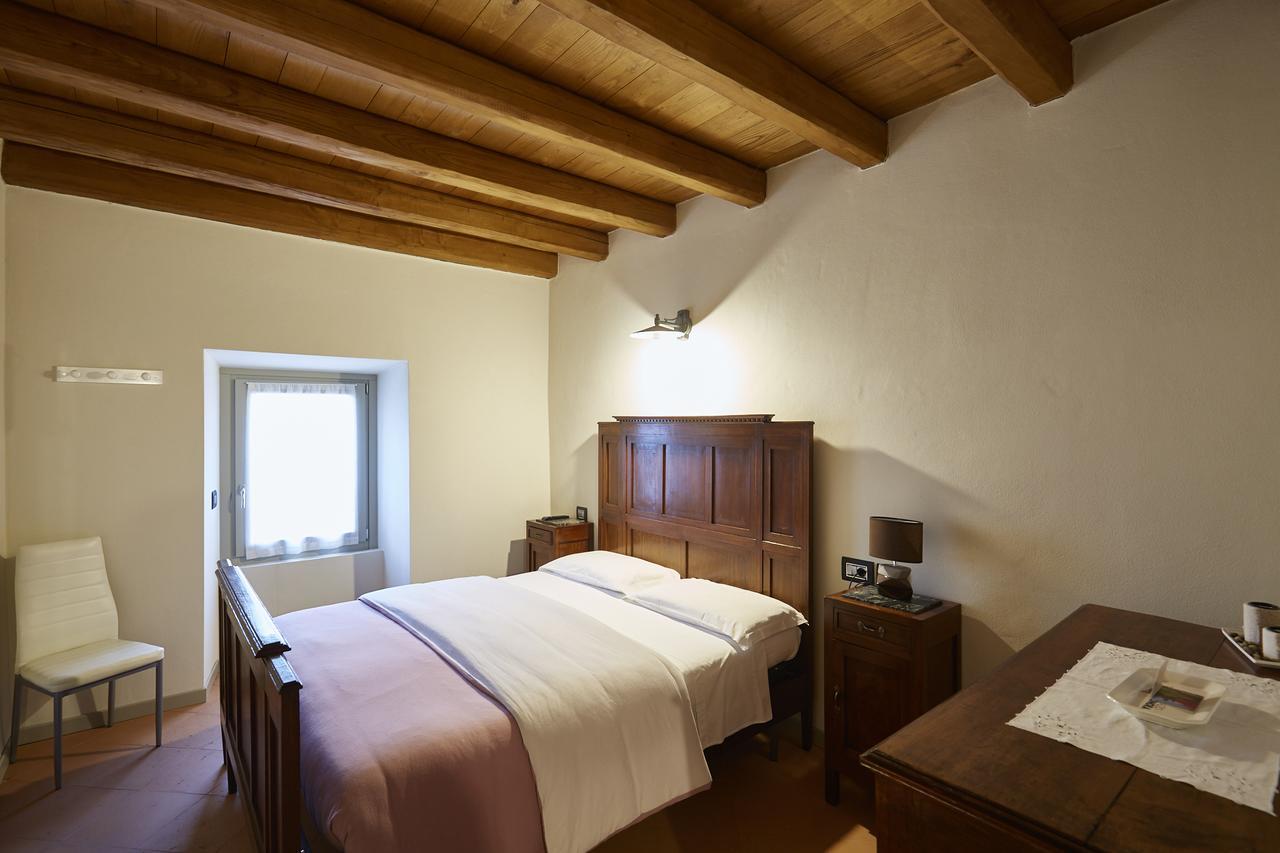 Bed and Breakfast Palazzo Eleonora Monasterolo del Castello Экстерьер фото