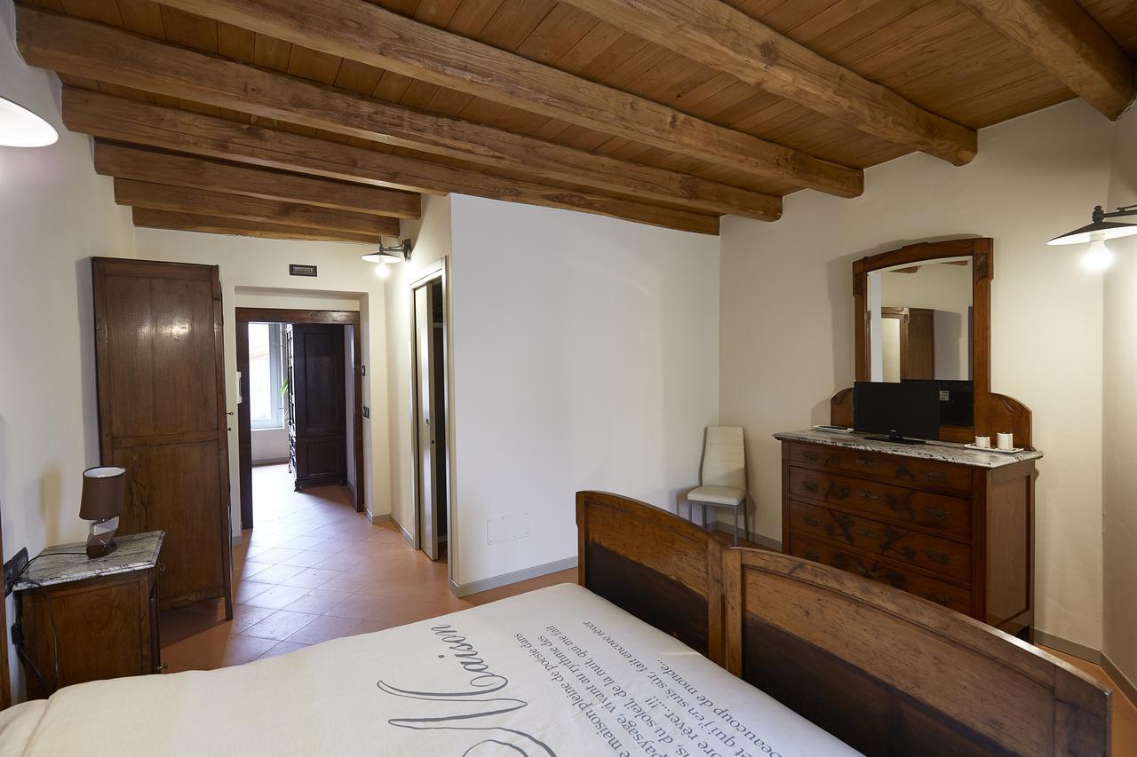 Bed and Breakfast Palazzo Eleonora Monasterolo del Castello Экстерьер фото