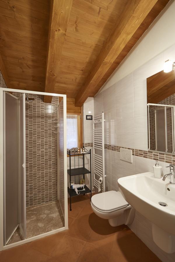 Bed and Breakfast Palazzo Eleonora Monasterolo del Castello Экстерьер фото