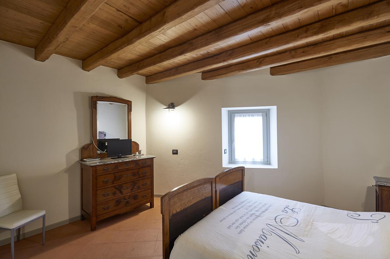 Bed and Breakfast Palazzo Eleonora Monasterolo del Castello Экстерьер фото