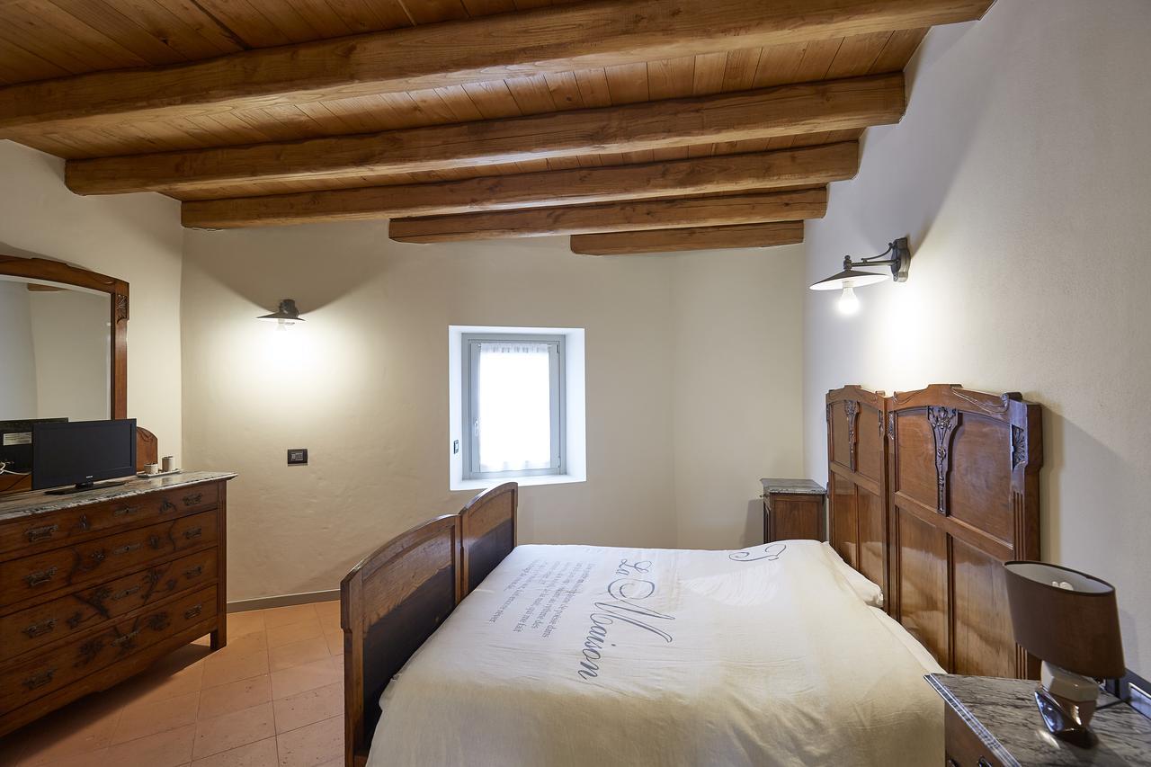 Bed and Breakfast Palazzo Eleonora Monasterolo del Castello Экстерьер фото
