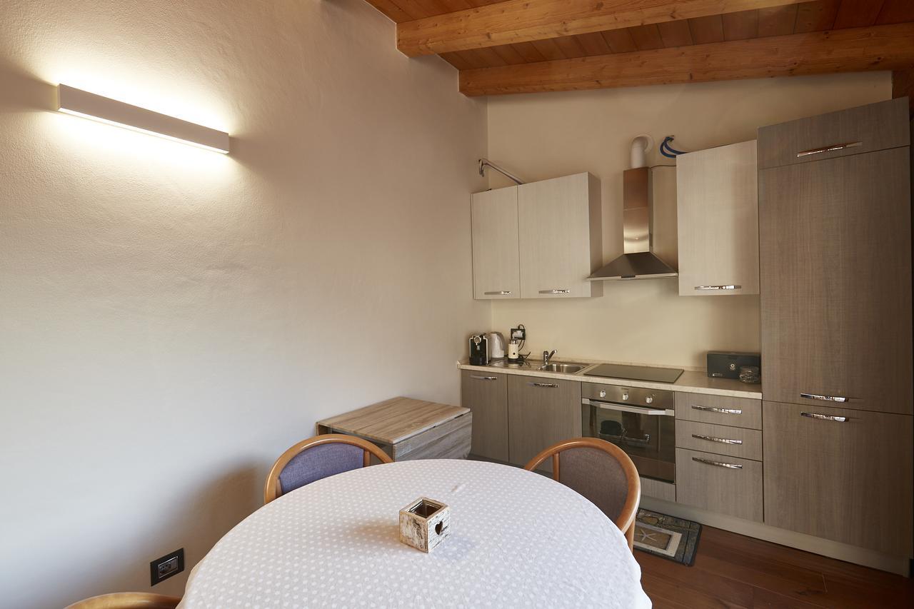 Bed and Breakfast Palazzo Eleonora Monasterolo del Castello Экстерьер фото